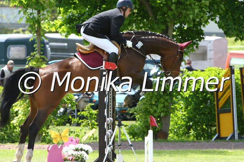 204M1128_Beauty Chanel_Spring_Ax.JPG